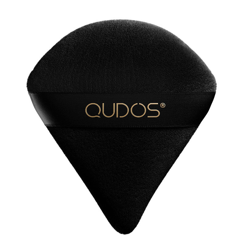 Qudos synergy face puff with with QUDOS written across the middle, against white plain background 