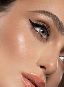 Qudos Bestsellers Gift Set (mascara+powderpuffs)